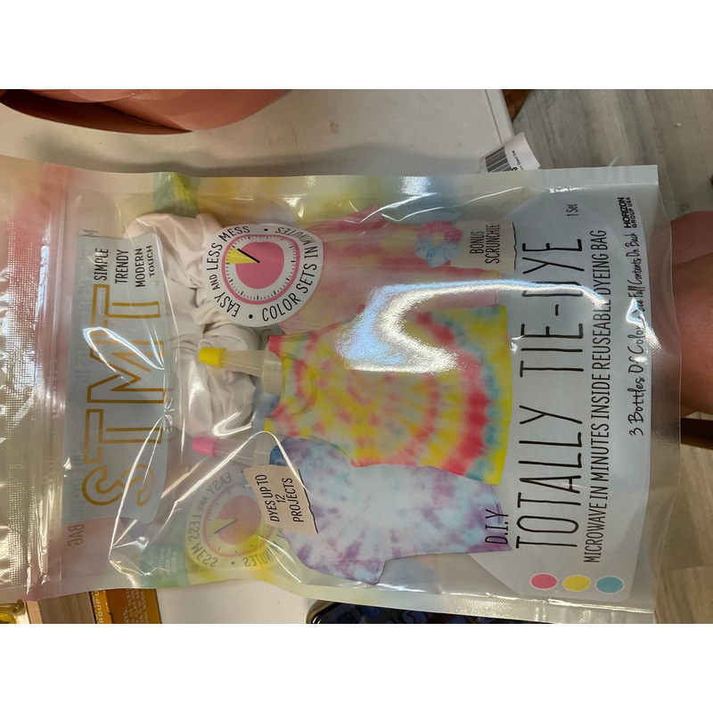 DIY Totally Tie Dye REG