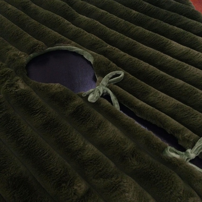 Tree Skirt Faux Fur Ribbed Olive 150cm