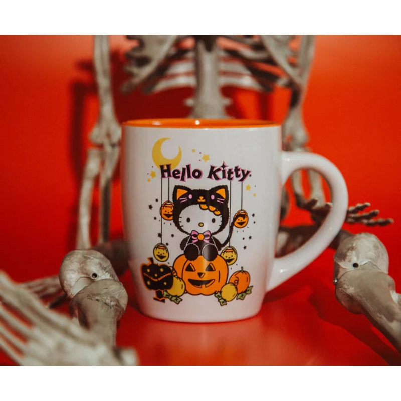 SANRIO HELLO KITTY PUMPKIN PATCH JUMBO CURVED CERAMIC LATTE MUG | HOLD 25 OUNCES
